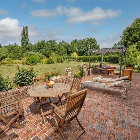 Maison De Charme Renovee Avec Jardin Clos, Proche Gerberoy Et Beauvais, Ideale Pour Familles Et Randonneurs - Fr-1-526-13 * Martincourt
